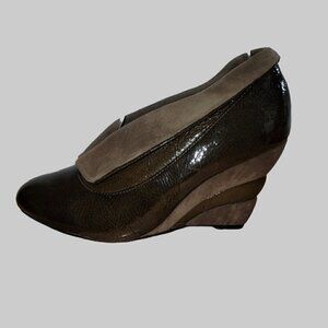 Jacobies Suede Wedges